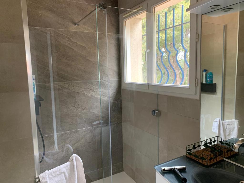 סנרי-סור-מר Appartement Ds Villa Terre Blanche חדר תמונה